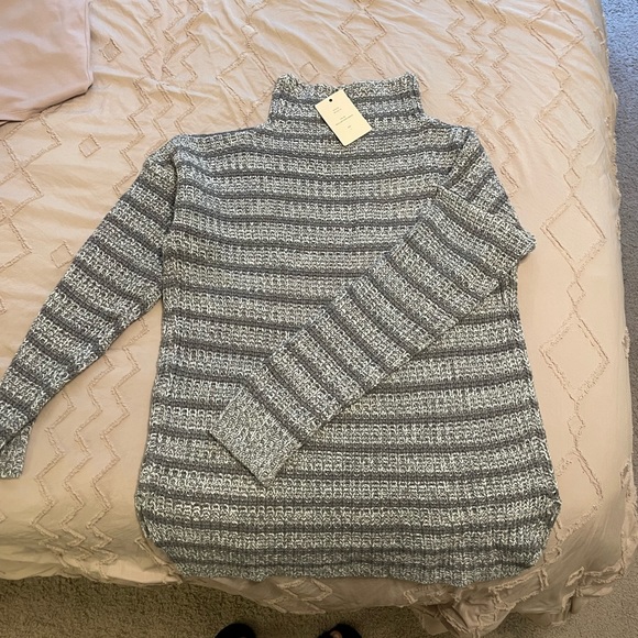 mock neck sweater - Picture 1 of 5